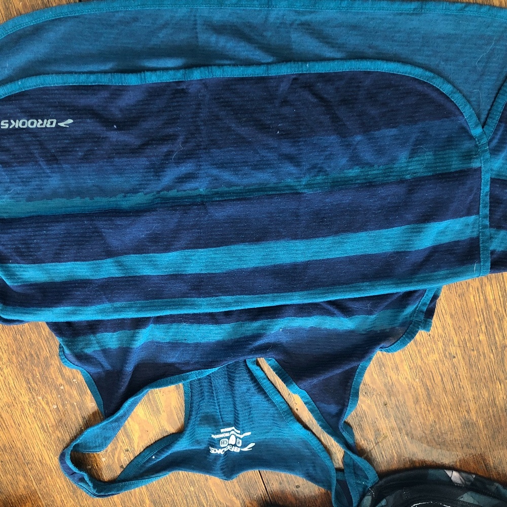 Brooks racer back running tank